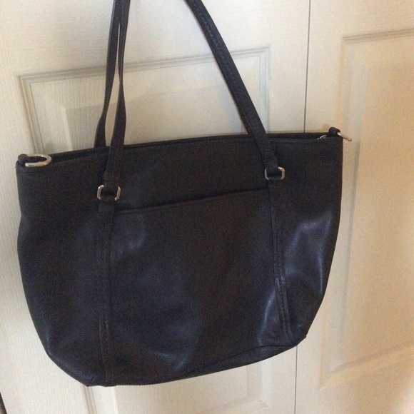 New Coach Handbag - Picture 2 of 2